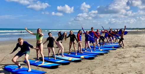 Surfgroep op Bali